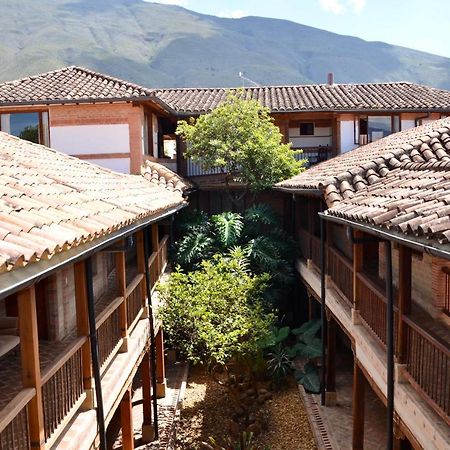 Hotel Plaza Mayor فيلا دي ليفا المظهر الخارجي الصورة