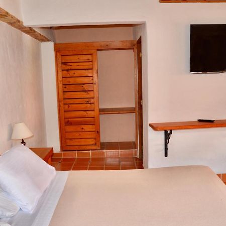 Hotel Plaza Mayor فيلا دي ليفا المظهر الخارجي الصورة