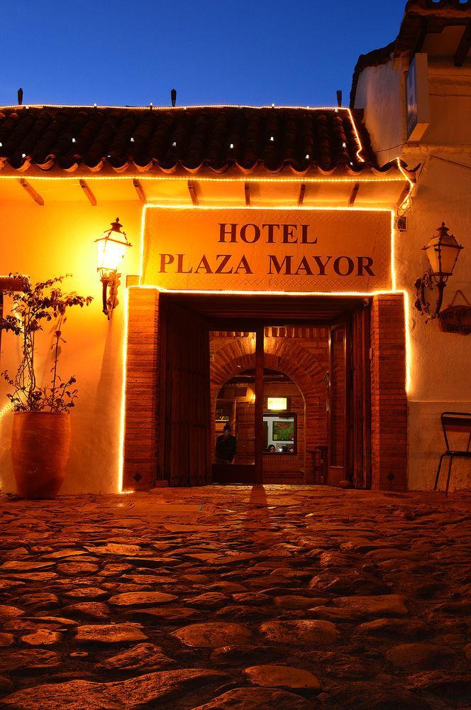 Hotel Plaza Mayor فيلا دي ليفا المظهر الخارجي الصورة